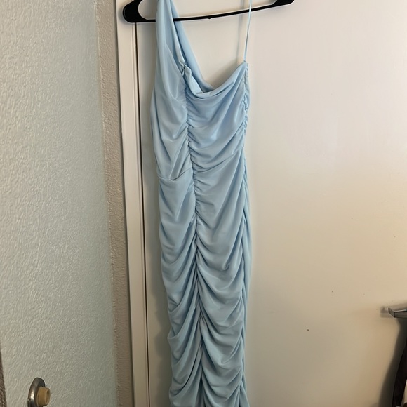 One-Shoulder Body-Con Midi Dress - Picture 2 of 2